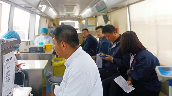 沈陽航空產(chǎn)業(yè)集團(tuán)組織員工開展“獻(xiàn)熱血、踐初心”無償獻(xiàn)血活動